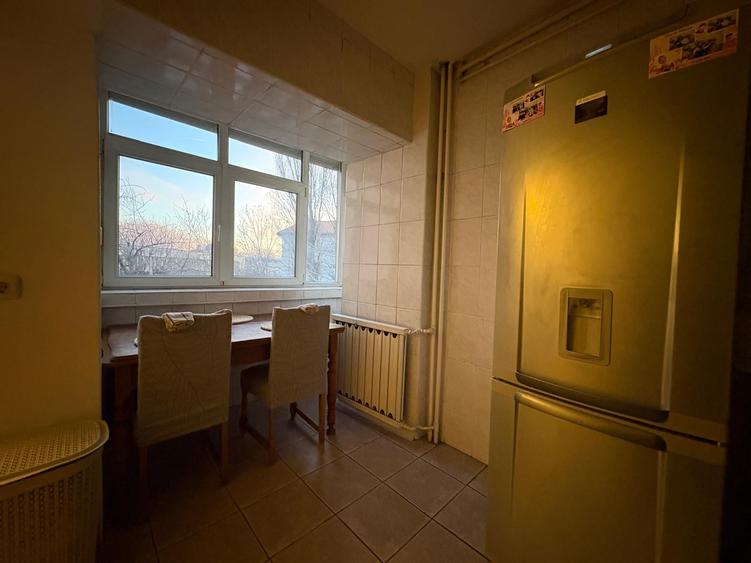 Apartament cu 2 camere decomandat, mobilat în P-ța Unirii