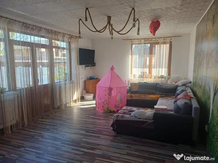 Inchiriez casa in Halchiu Bra?ov - 4
