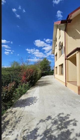 Casă cu 4 camere în Budeasa