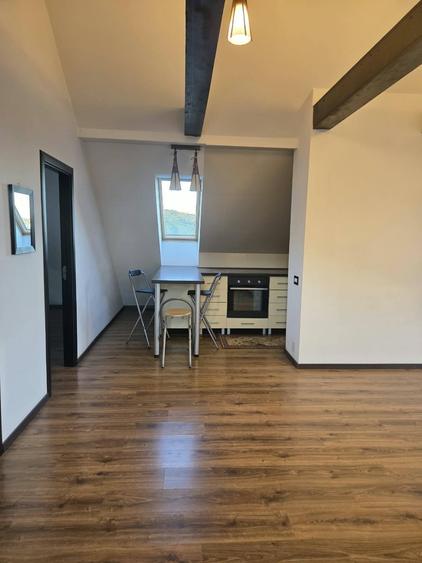 Apartament cu 3 camere decomandat în Grigorescu