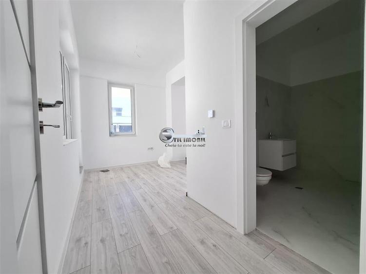 Penthouse cu 3 camere decomandat în Galata