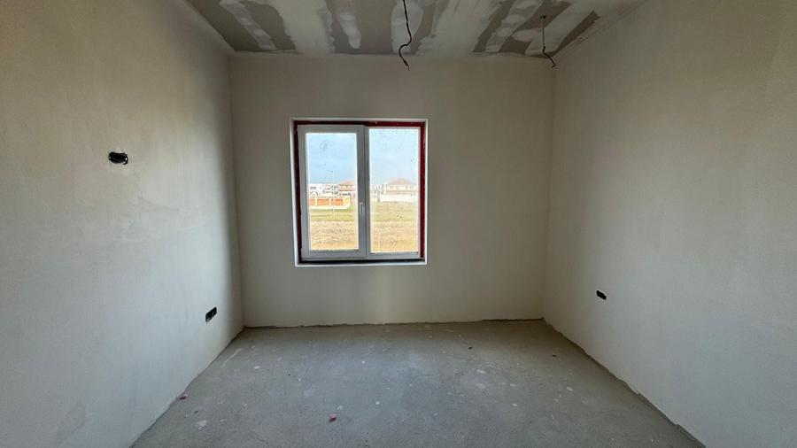 Apartament cu 3 camere decomandat în Torontalului