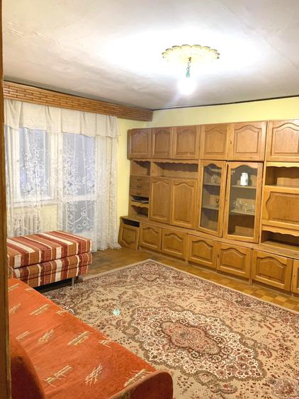 Apartament cu 4 camere decomandat, mobilat în Porolissum