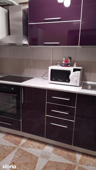 Apartament cu 2 camere în Micro 13