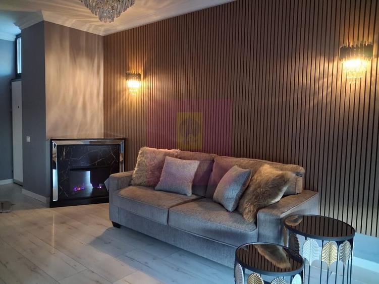 Duplex cu 4 camere cu Canalizare în Nord