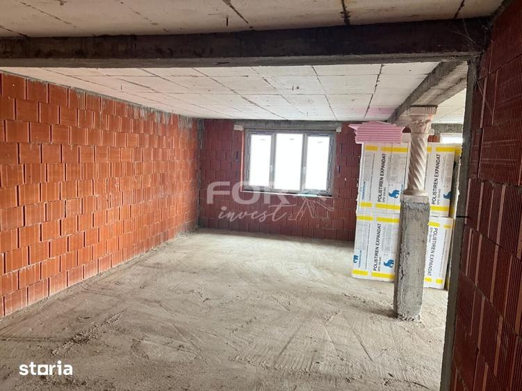 Casă cu 4 camere cu Teren 1290 Mp în Tulca
