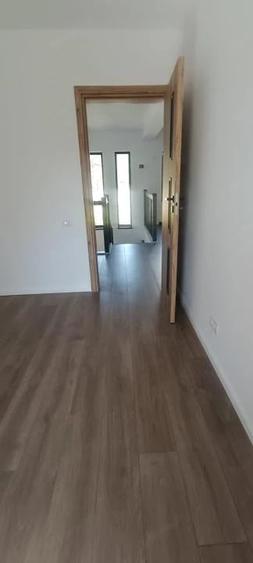 Casă cu 4 camere cu Teren 484 Mp în Valea Ursului