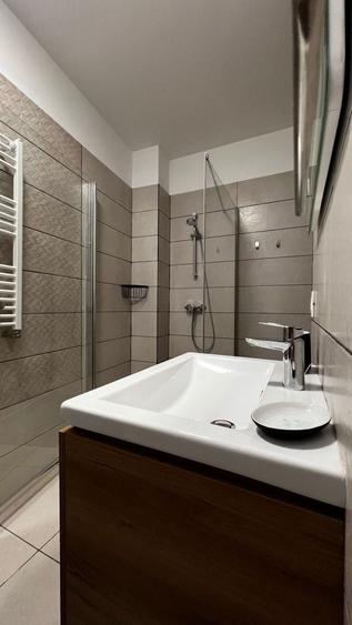 Apartament cu 3 camere decomandat, mobilat în Unirii