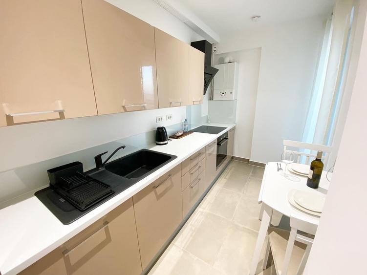 Apartament cu 2 camere decomandat în Sisești