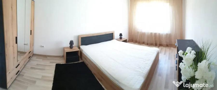 Apartament cu 4 camere decomandat în 1 Mai