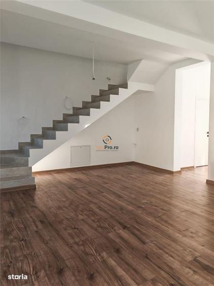 Casă cu 3 camere în Parța