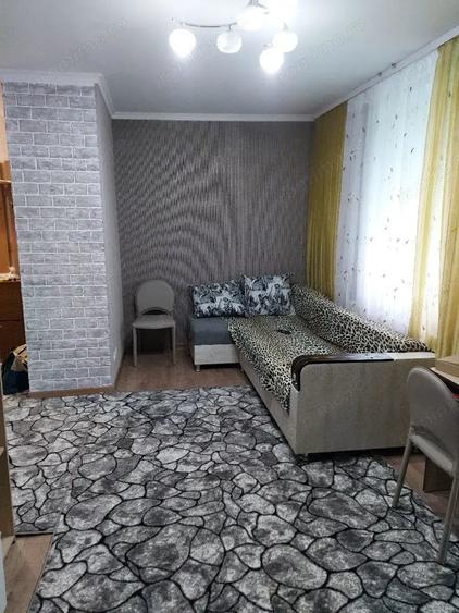 Garsonieră decomandată în Păcii
