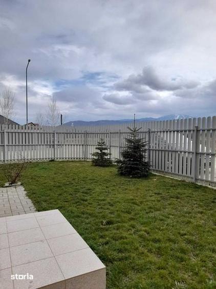 Casă cu 4 camere cu Teren 100 Mp în Central