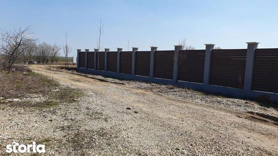 Teren de 586 mp, în Glina