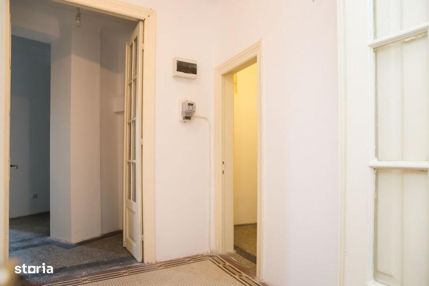 Apartament cu 3 camere în Calea Victoriei