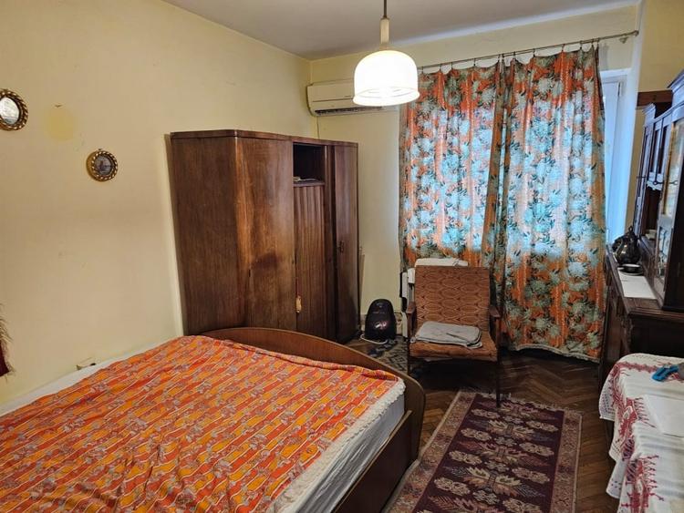Apartament cu 2 camere decomandat în Republicii