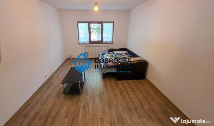 Apartament cu 3 camere decomandat în E3