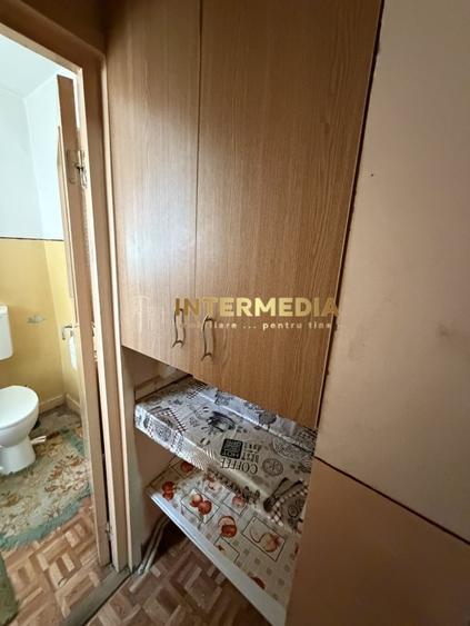 Apartament cu 2 camere decomandat, mobilat în Cetate