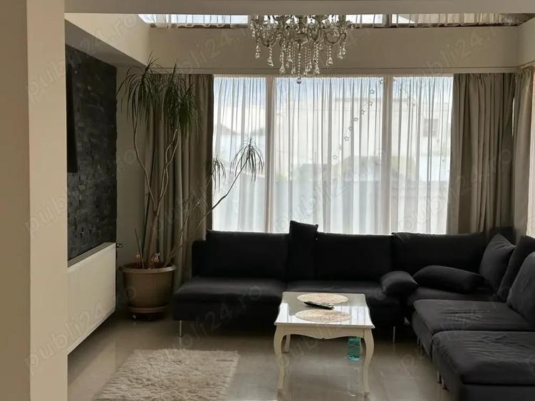 Casă cu 4 camere cu Teren 395 Mp în Central