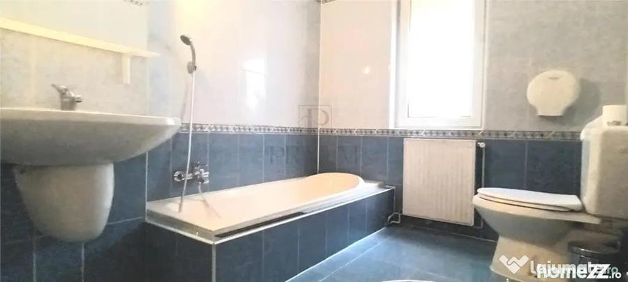 Casă cu 5 camere cu Teren 600 Mp în Lipovei