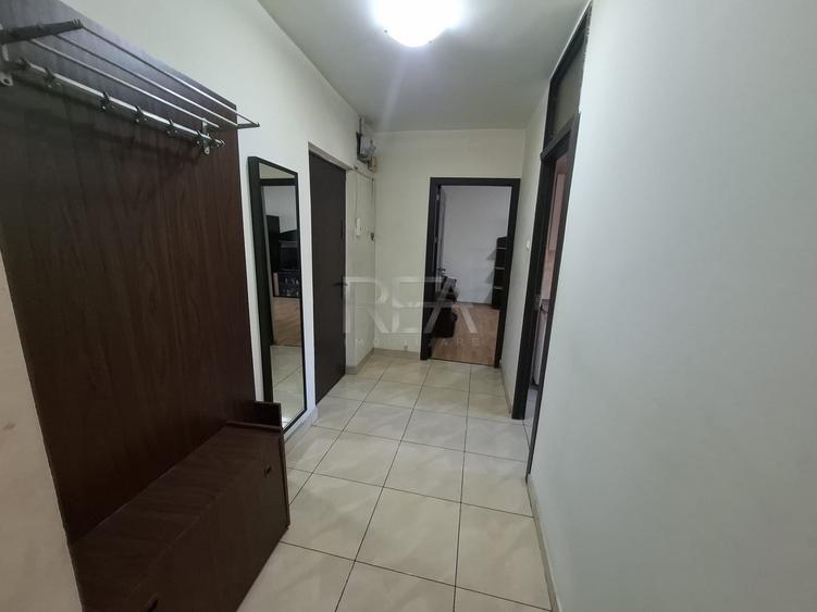 Apartament cu 2 camere decomandat, mobilat în Păcii
