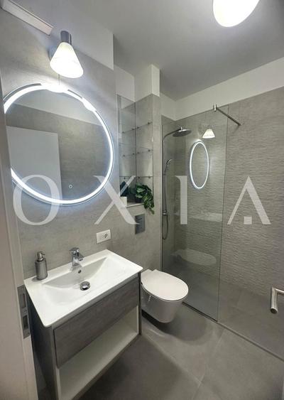 Apartament cu 4 camere semidecomandat, mobilat în Tipografilor
