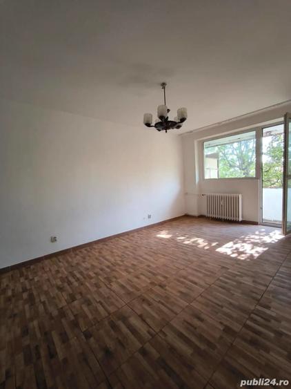 Garsonieră decomandată în Drumul Taberei