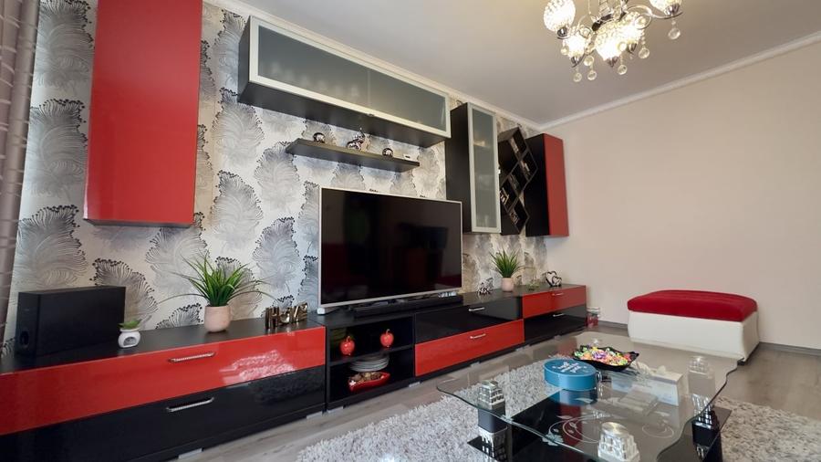 Apartament cu 4 camere decomandat, mobilat în CET