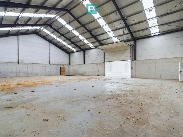 Spațiu industrial, de 411 mp, în Jebel