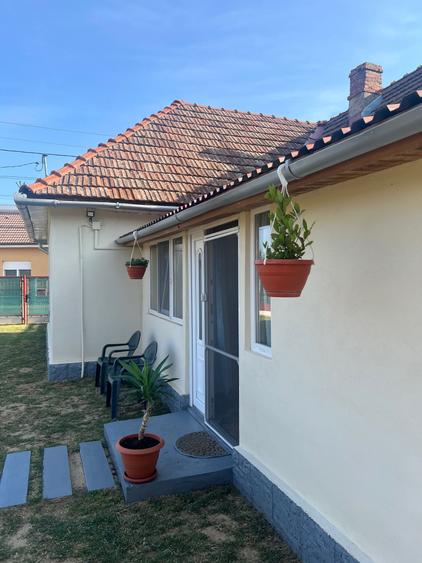 Casă cu 2 camere în Central