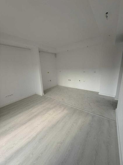 Apartament cu 2 camere decomandat în Pipera