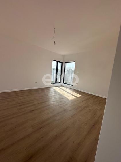 Casă individuală cu 4 camere cu Teren 400 Mp în Țegheș