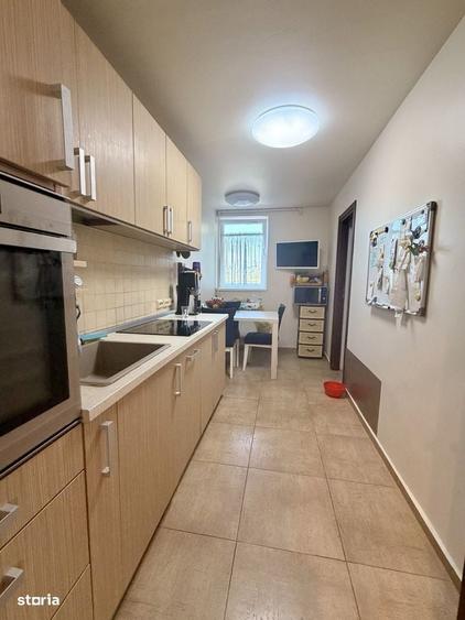 Apartament cu 4 camere semidecomandat în Giarmata