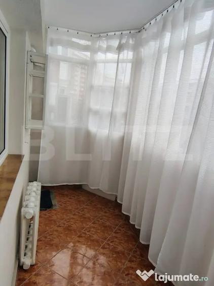 Apartament cu 3 camere decomandat în Ultimul leu