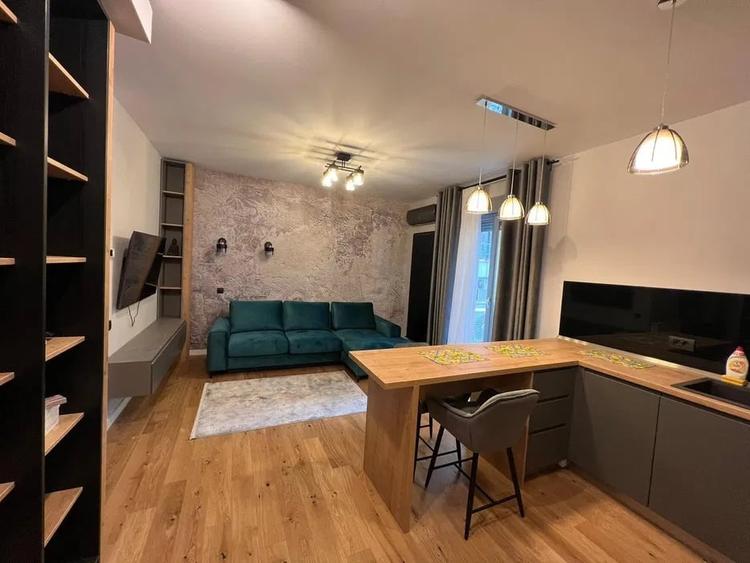 Apartament cu 2 camere decomandat, mobilat în Herăstrău
