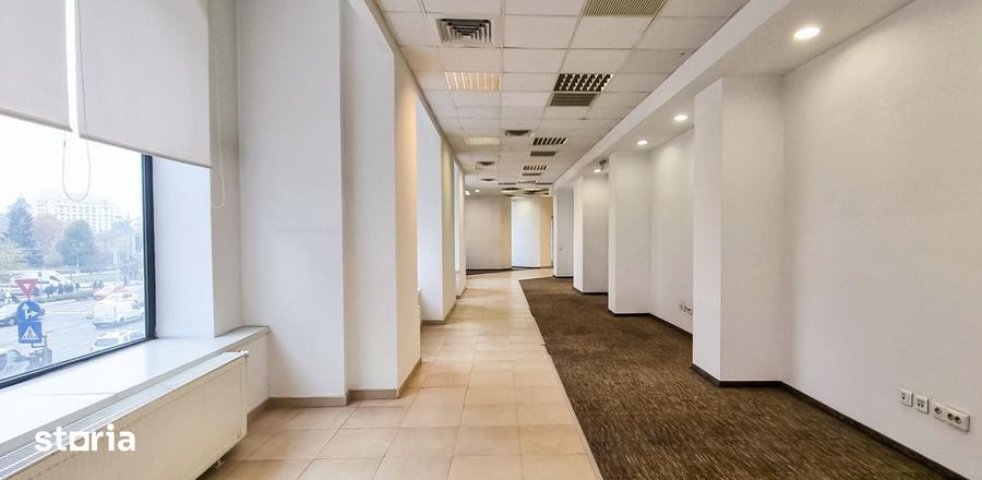 Spațiu comercial, de 195 mp, în Centrul Civic