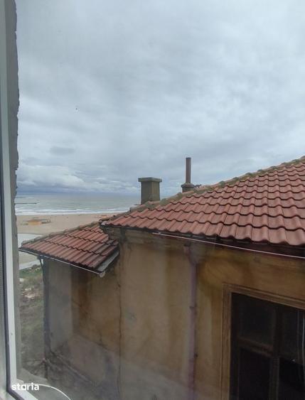 Apartament cu 3 camere nedecomandat în Peninsula