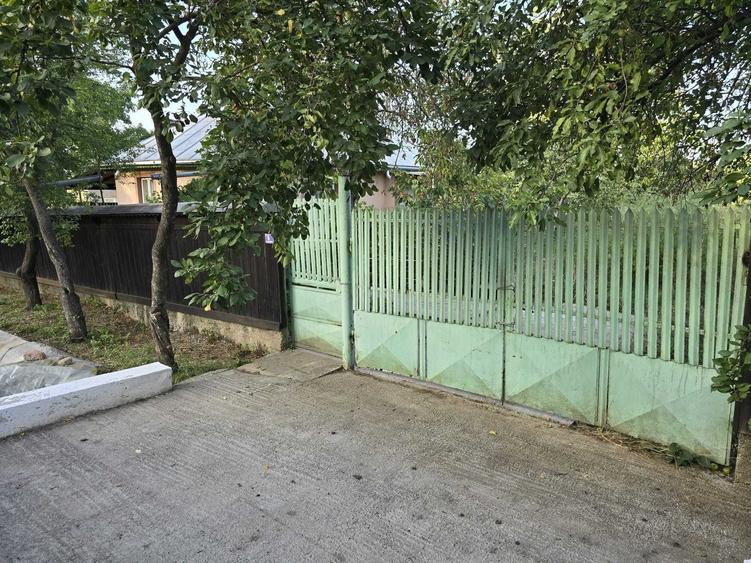 Casă cu 2 camere în Prunaru