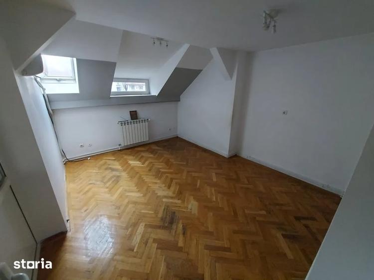 Spațiu comercial, de 332 mp, în P-ța Muncii