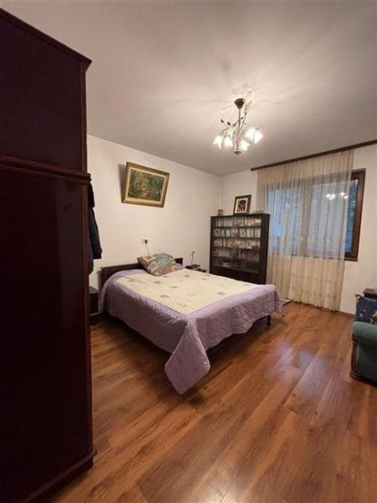 Casă cu 6 camere cu Canalizare în Colentina