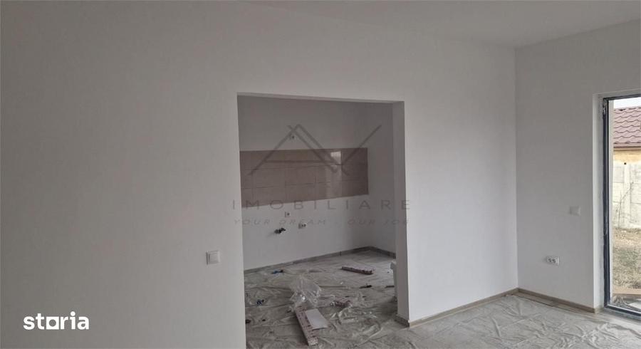 Casă cu 3 camere cu Teren 260 Mp în Domnești