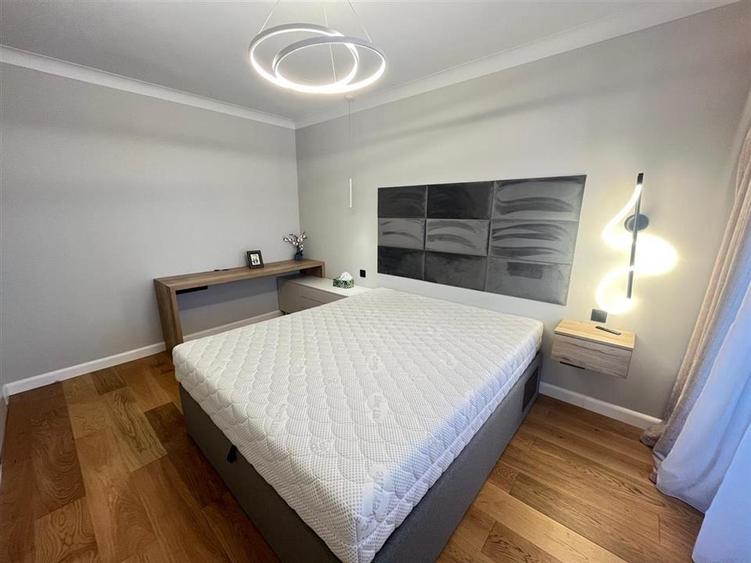 Apartament cu 3 camere decomandat, mobilat în Hipodrom 1