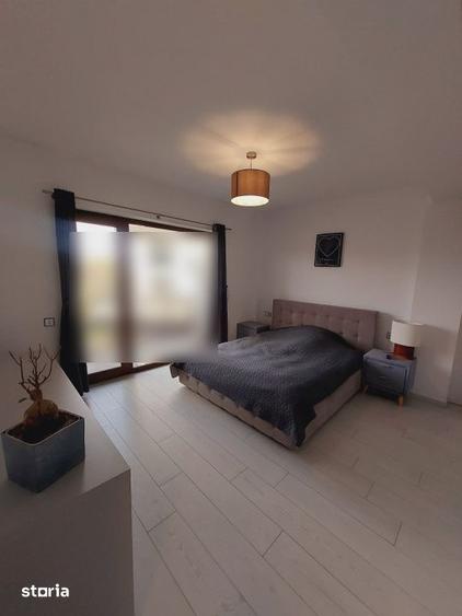 Apartament cu 3 camere decomandat, mobilat în Becaș