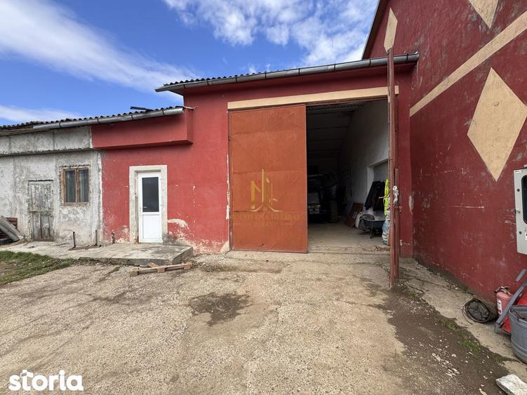 Spațiu comercial, de 600 mp, în Dumbrăveni