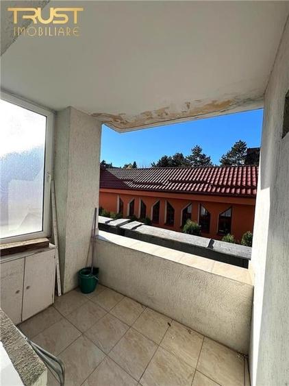 Apartament cu 3 camere decomandat, mobilat în Ultracentral