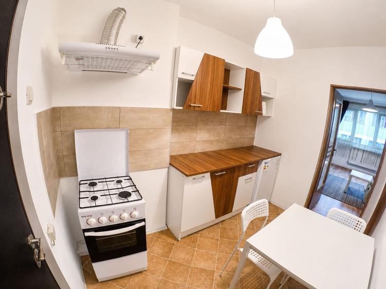 Garsonieră semidecomandată, mobilată în Complex Studențesc