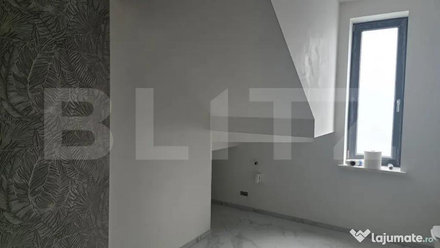 Casă cu 4 camere cu Teren 750 Mp în Păulești