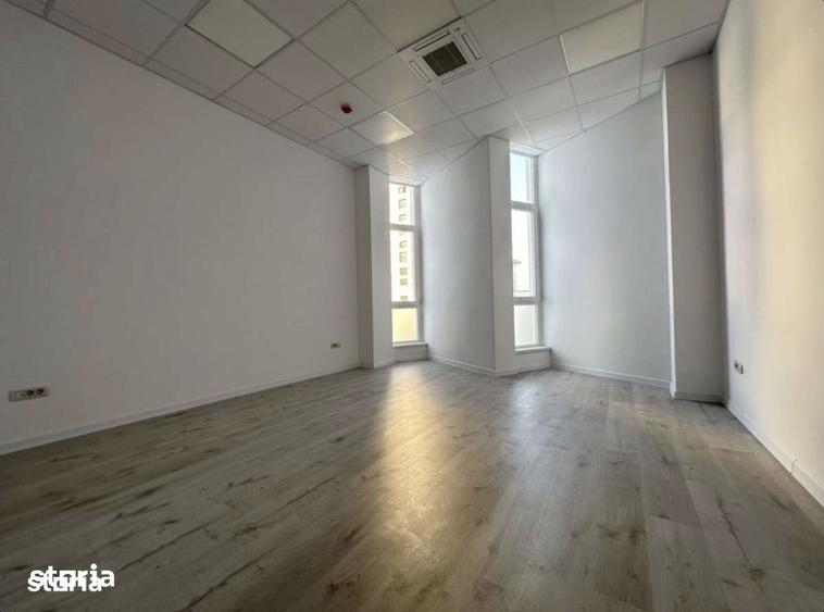 Spațiu comercial, de 20 mp, în Central