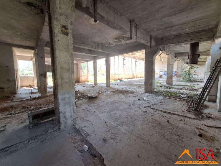 Spațiu comercial, de 638 mp, în Central
