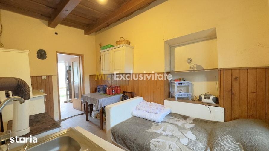 Casă cu 3 camere cu Teren 3263 Mp în Central